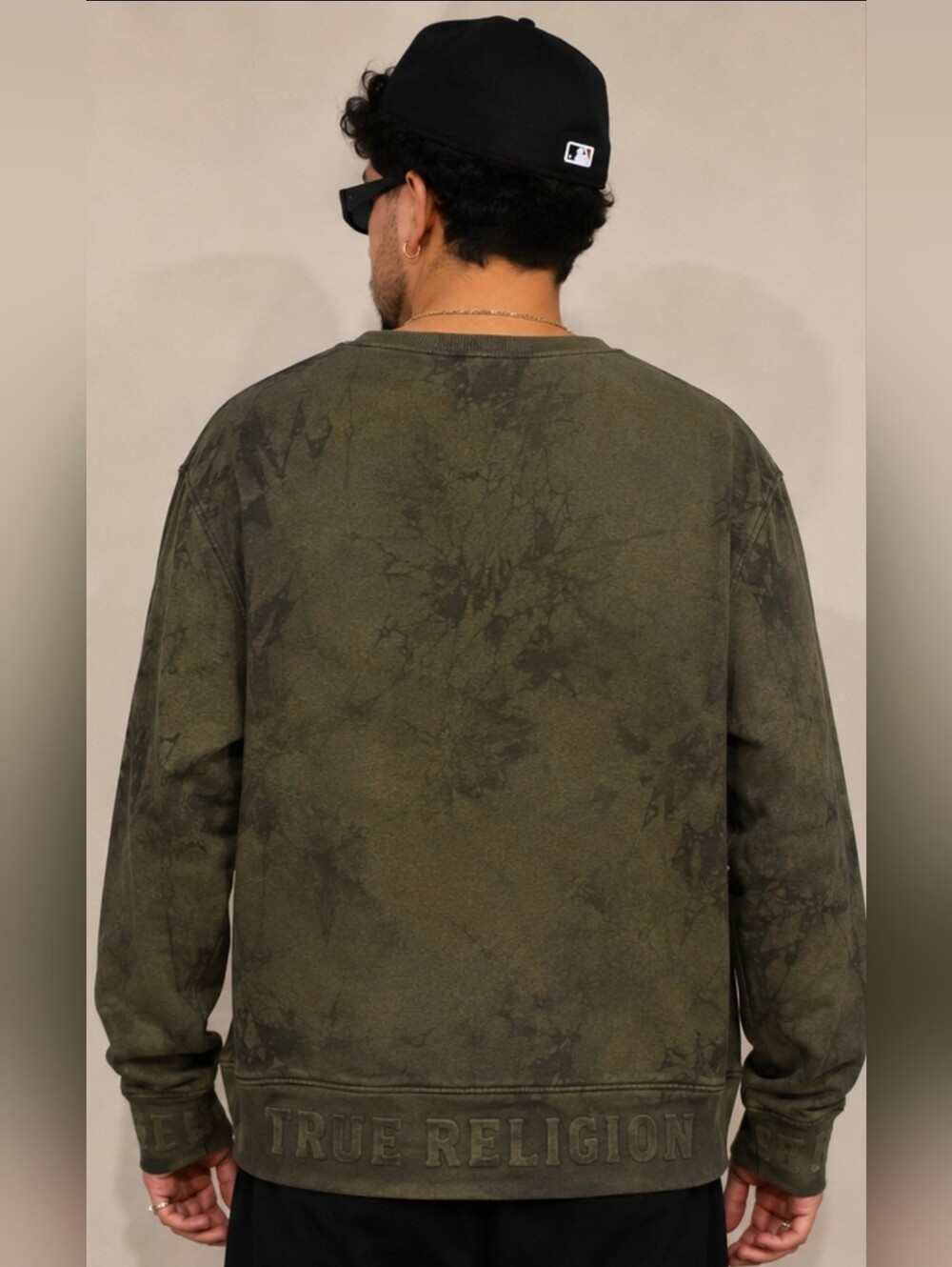 New True Religion Men's Debossed logo raw trim sweatshirt Rib Pullover Green XL - Picture 2 of 10